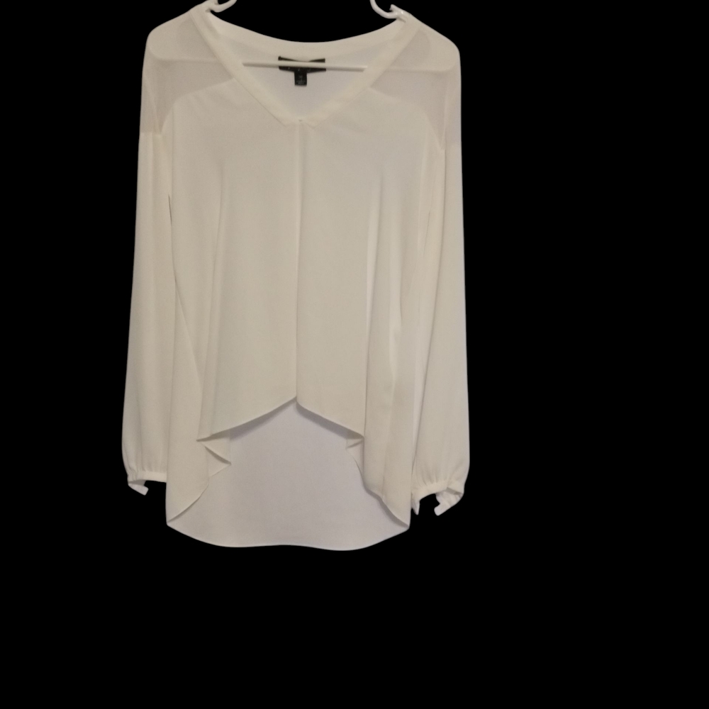 Elizabeth and James Flowing White   W/Cream Cream Sheer 1/4 Back Blouse - Picture 5 of 6